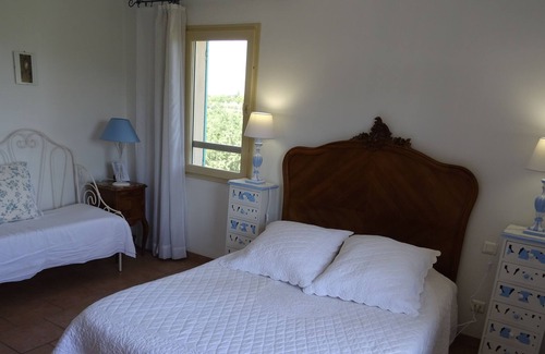 Lacoste House | Cante Grillet / Lacoste (84) In PROVENCE at the foot of LUBERON - quiet location near