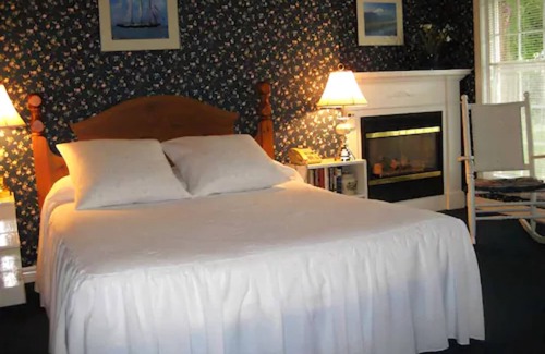 Historic Old Town Bed & Breakfast | Canterbury Inn