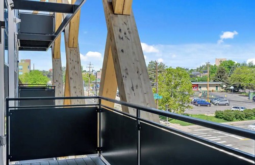 Highland Condo | Canvas & Comfort | Espadin LoHi