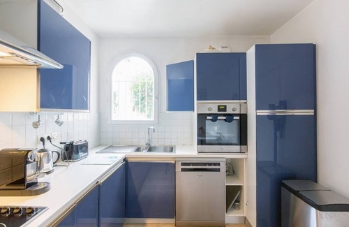 Cap-d'Antibes House | CAP D’ANTIBES COZY CHIC HOUSE W/TENNIS COURT