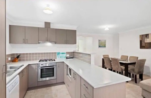 Broadwater House | Cape View 26: Your Perfect Coastal Retreat