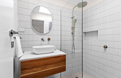 Capel Sound Villa | Capel Coastal Escape