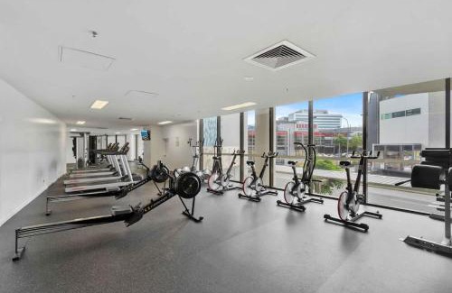 Newstead Apartment | Capri - Executive 1BR in Fortitude Valley plus parking