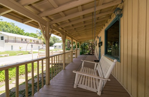 Cortez House | Captain Billy Fulford Home Large Charming Pool Home Close To Bay In Cortez