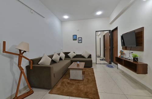Indore Apartment | Captain Gogo is your cozy home base for work, rest, or a little fun!