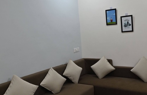 Indore Apartment | Captain Gogo is your cozy home base for work, rest, or a little fun!