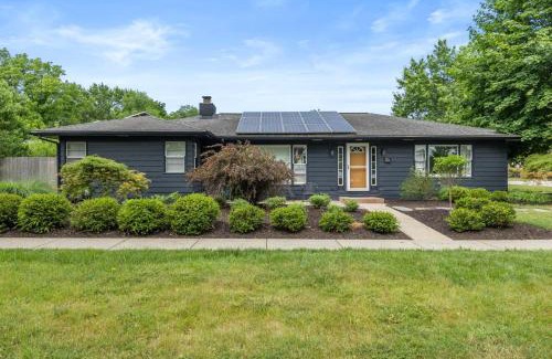 Douglas Villa | Captains Cove and Crew Quarters