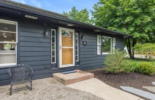 Douglas Villa | Captains Cove and Crew Quarters