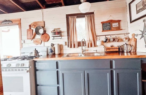Port Angeles Cabin | Captains Quarters Olympic Beach Cabin on the Strait of Juan De Fuca
