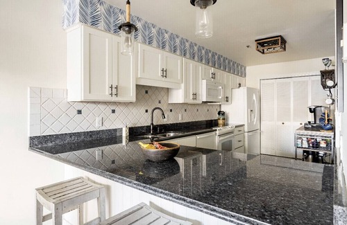 Northeast Virginia Beach House | Captain’s Suite Beach Condo Near Rudee Inlet