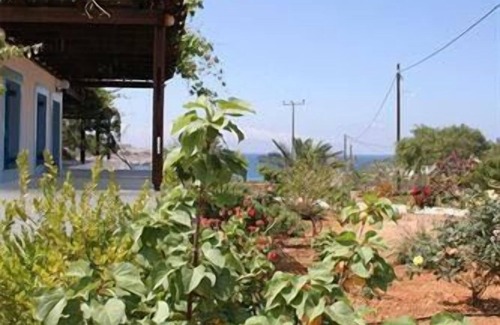 Lefkos Apartment | Captivating 1-Bed Apartment in Lefkos