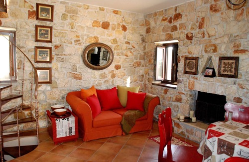 Vromonerion House | Caretta B House in Rikia Romanos Messinia Greece
