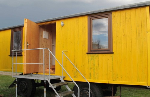 Buchberg Cabin | Caravan 2 left, 1 room with 2 beds - Caravans in Wangeliner garden with summer kitchen - use