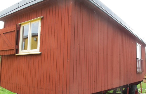 Buchberg Cabin | Caravan 5 rooms left - Caravan in the Wangelin garden with summer kitchen -