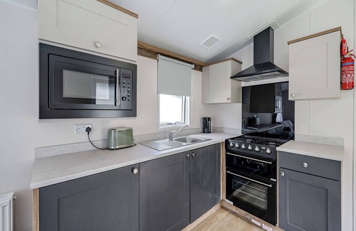 Longridge House | Caravan with one double and one twin.