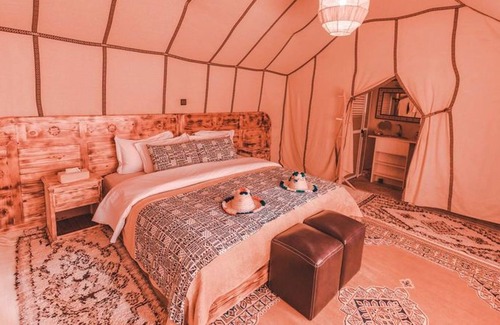 Taouz RV Rental | CaravanSerai :Morocco Luxury Desert Camp