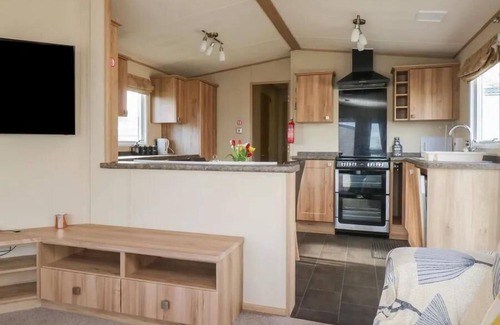 Paignton Cabin | CaravanSleeps6-FreeParking-QuietRetreat-Nature