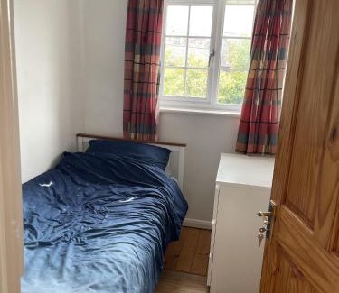 Atlantic Wharf House | Cardiff 3Bed House-FreeParking-15MinWalkToStadium
