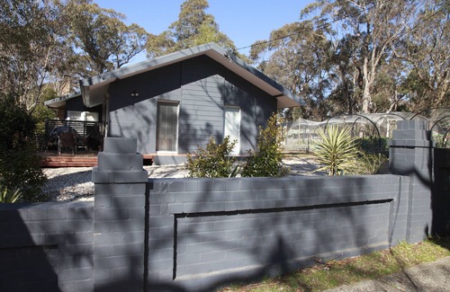 Katoomba Cottage | Careel Cottages KATOOMBA Front Cottage