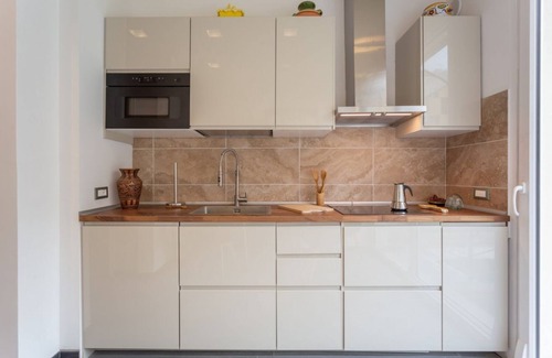 Oltrarno Apartment | Carla's rooms! The philosophy of Galileo