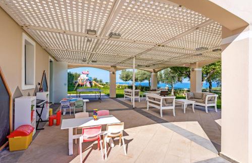 Adelianos Kampos Hotel | Carme Villas