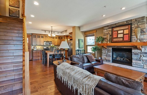 Blind Bay House | Carmel Beach Private Lodges - Unit #23. Third row, 3 bedroom lodge.
