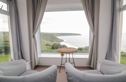 Penzance Cottage | CARN EVE, pet friendly, luxury holiday cottage in Sennen Cove