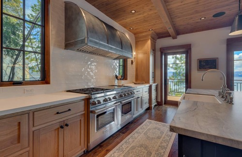 Tahoe City House | Carnelian Haus - Lakefront - TLUXP