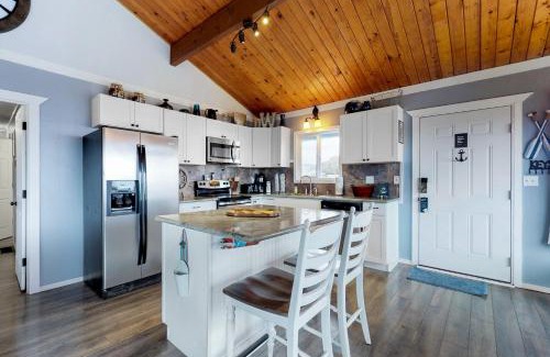 Roads End House | Carol's Cottage