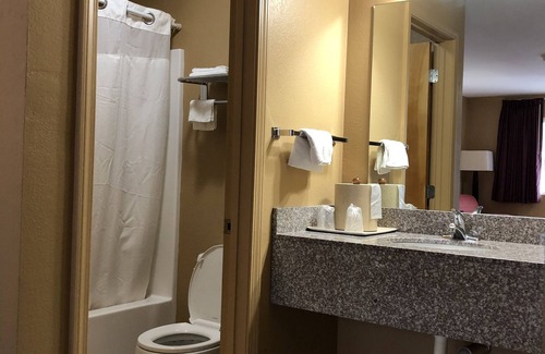 Central City Hotel | Caronoda Motel