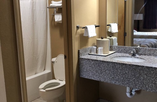 Central City Hotel | Caronoda Motel