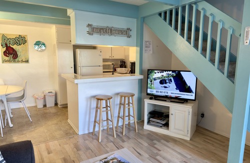 Carpinteria Condo | 'Carpinteria Beach' One Bedroom Condo a Block from the Beach