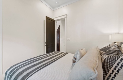 Rosemary Beach House | Carriage House | 30 Sec Walk to Beach | Pool Access | Across Eastern Green