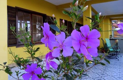 Pontal do Parana House | Casa à Beira-Mar com Churrasqueira, TV e Wi-fi