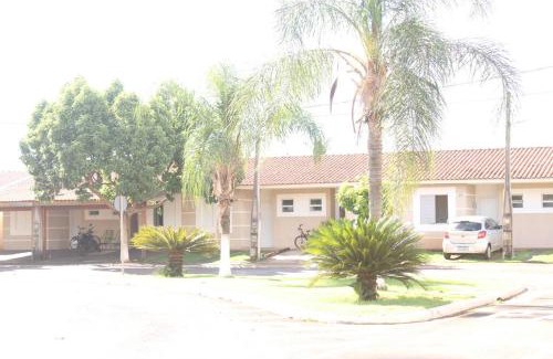 Ourinhos House | Casa 02 Quartos Condomínio Aceita Pet