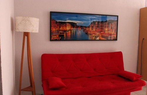 Ourinhos House | Casa 02 Quartos Condomínio Aceita Pet