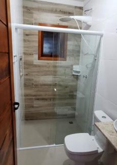 Ubatuba House | Casa 08 Pessoas com Piscina Praia Vermelha do Norte