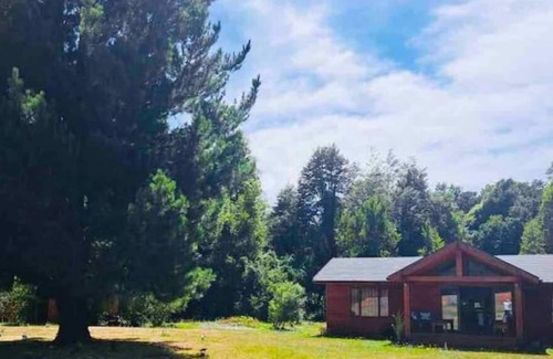 Pucon Cabin | Casa 1 - Muy acogedora y a orilla del río - Pucón