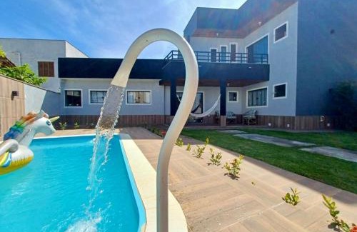 Rio das Ostras House | Casa 2 suítes e piscina em Rio das Ostras há poucos passos do Mar!