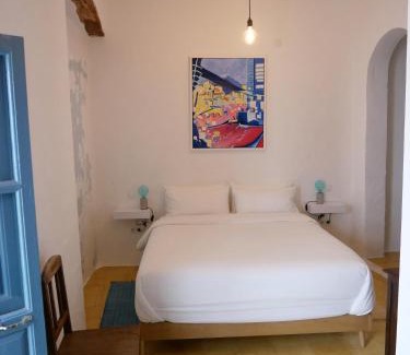 Polopos Apartment | Casa 3 Apartment and Artist Residence