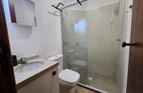 Itacorubi House | Casa 3 quartos no Itacorubi, Wi-fi 600 mega MV0967