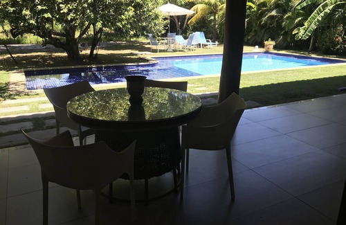 Itacimirim House | Casa 5 Suítes, Piscina, Wifi, em Cond Fechado, Arborizado, 700m Perto da Praia