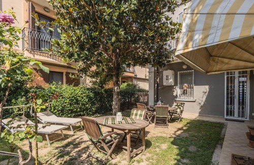 Marina Centro Apartment | Casa a due passi dalla mare con giardino