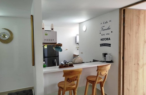 Guatape House | Casa a tan Solo 4 Minutos del Parque, Lleno de Naturaleza