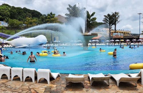 Aguas de Lindoia Cottage | Casa Aconchegante em Aguas de Lindoia. Condomínio Fechado com Toda Segurança