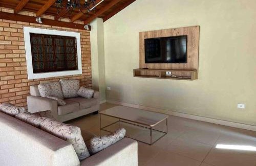 Sao Pedro House | Casa adorável com 6 quartos, piscina, sauna, lareira e academia