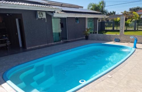 Guaratuba House | Casa Alto Padrão Perto da Praia C/Piscina Grande