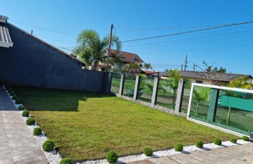 Guaratuba House | Casa Alto Padrão Perto da Praia C/Piscina Grande