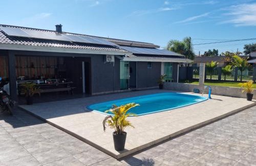 Guaratuba House | Casa Alto Padrão Perto da Praia C/Piscina Grande