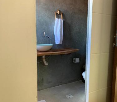 Piranhas House | Casa Amarela - 3 suítes e piscina